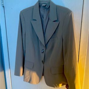 Super cute and smart Merona blazer!